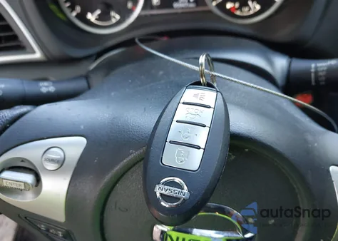 2019 Nissan Sentra Sr z USA, uszkodzony, nr VIN 3N1AB7AP0KY203307